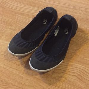 Nike Flats  Size 8